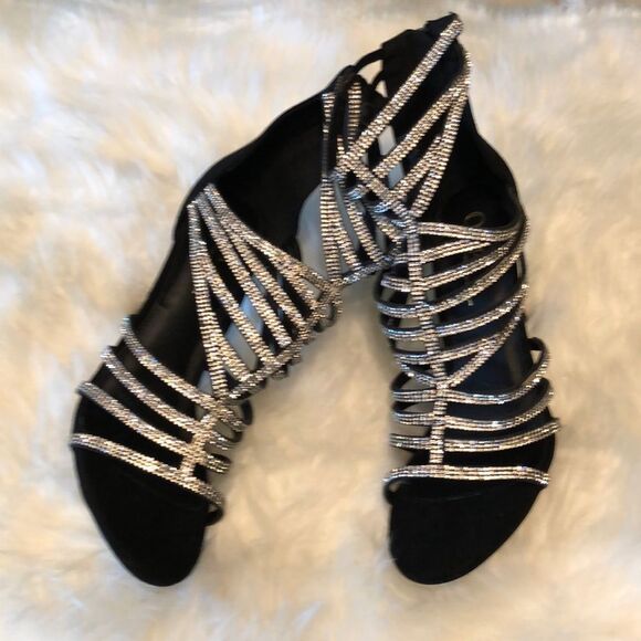 Olivia Ferguson Spike Heels Rhinestone Straps 10 - Picture 13 of 16